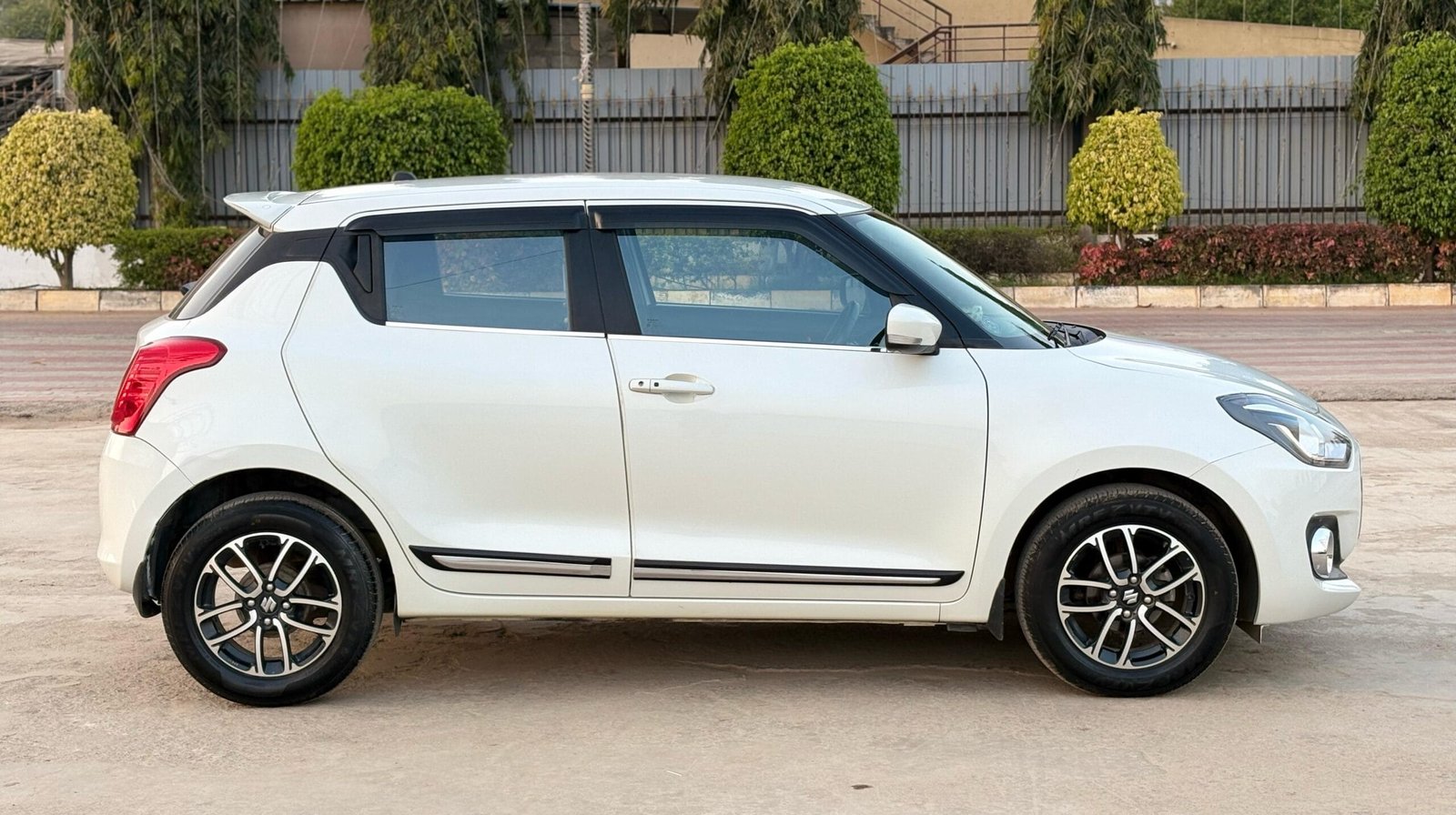 Maruti Suzuki Swift ZXI Plus