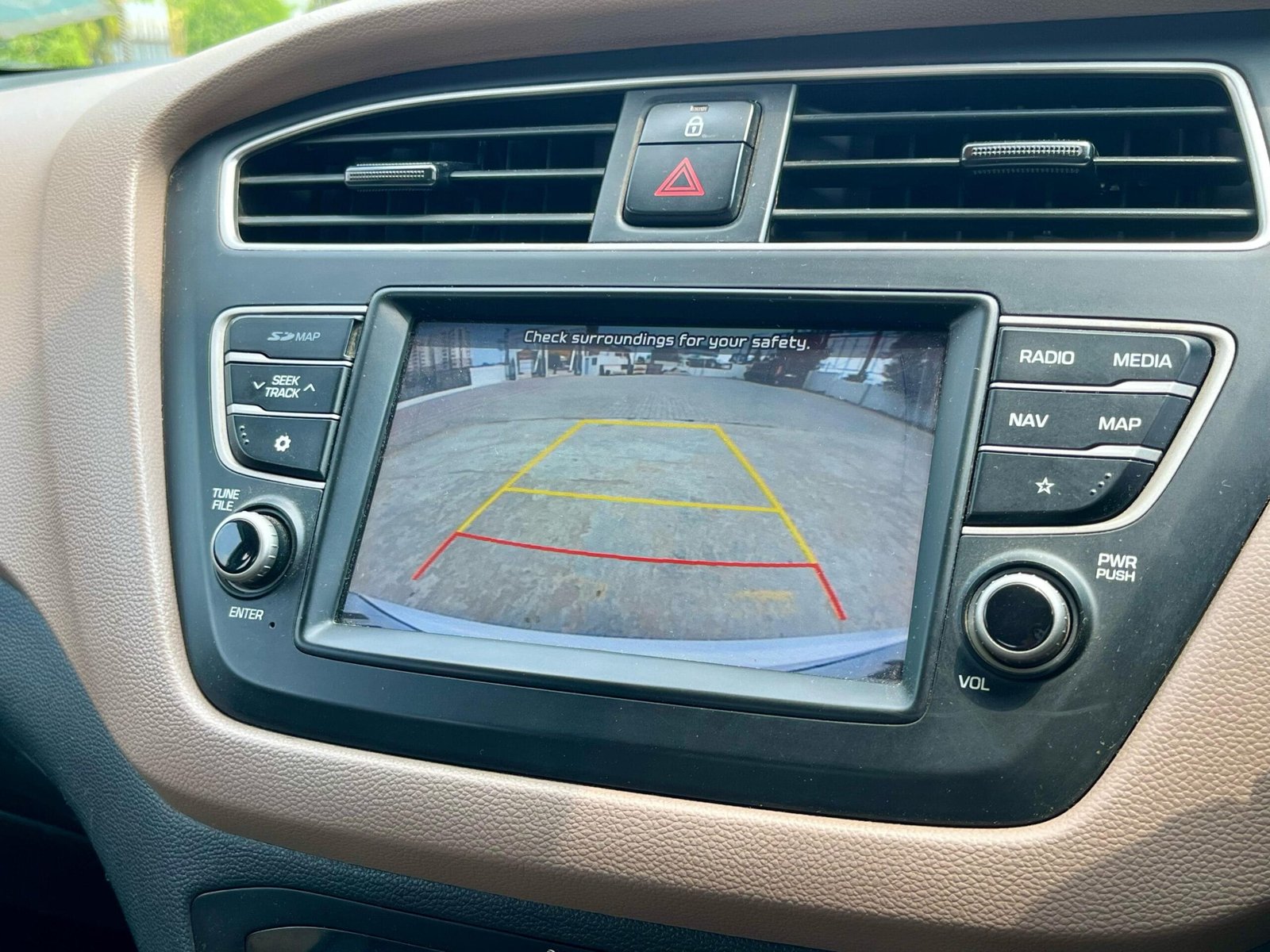 Hyundai i20 Asta CRDI 2018 – Well-Maintained Diesel Hatchback