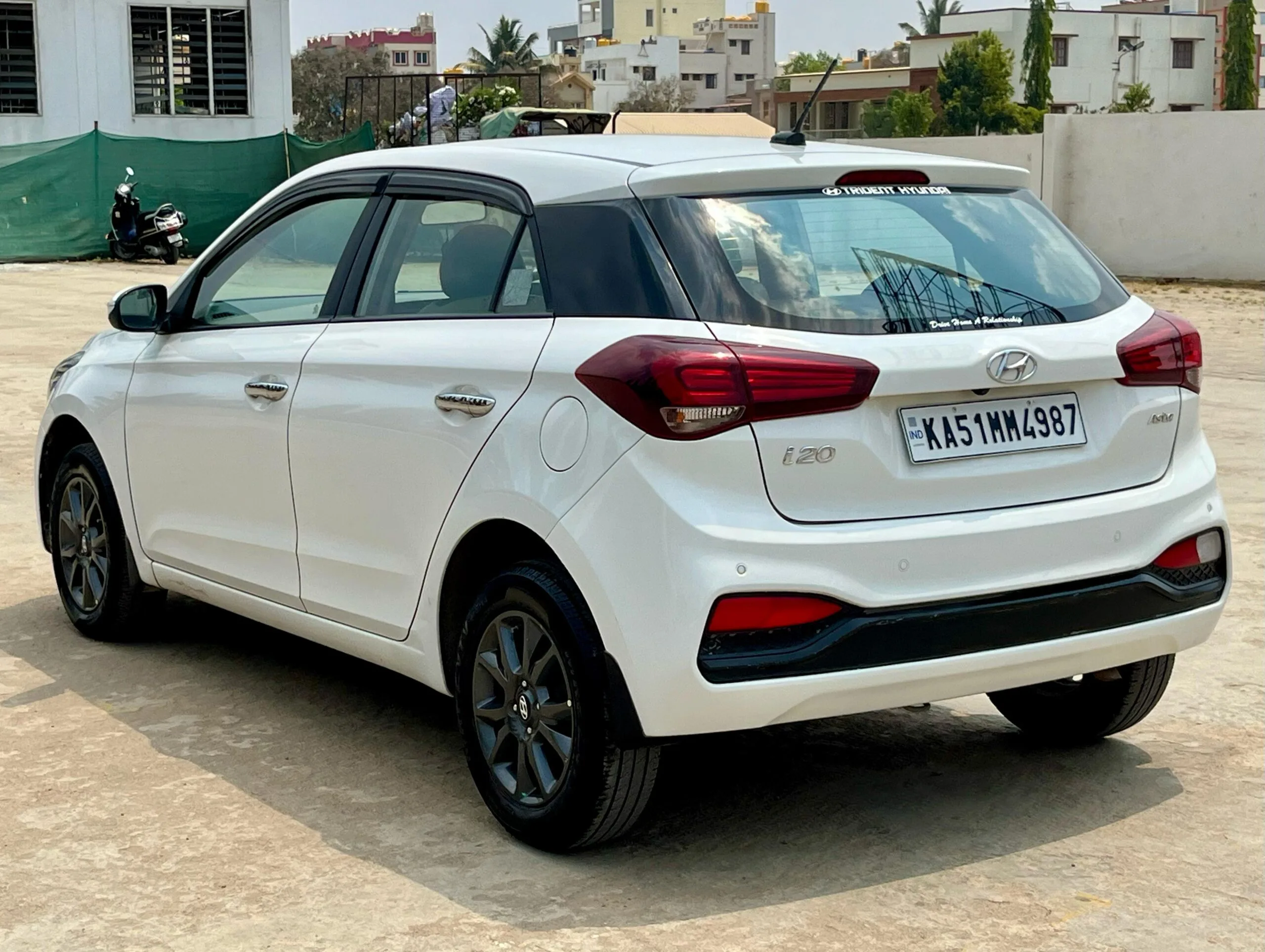 Hyundai i20 Asta CRDI 2018 โ Well-Maintained Diesel Hatchback