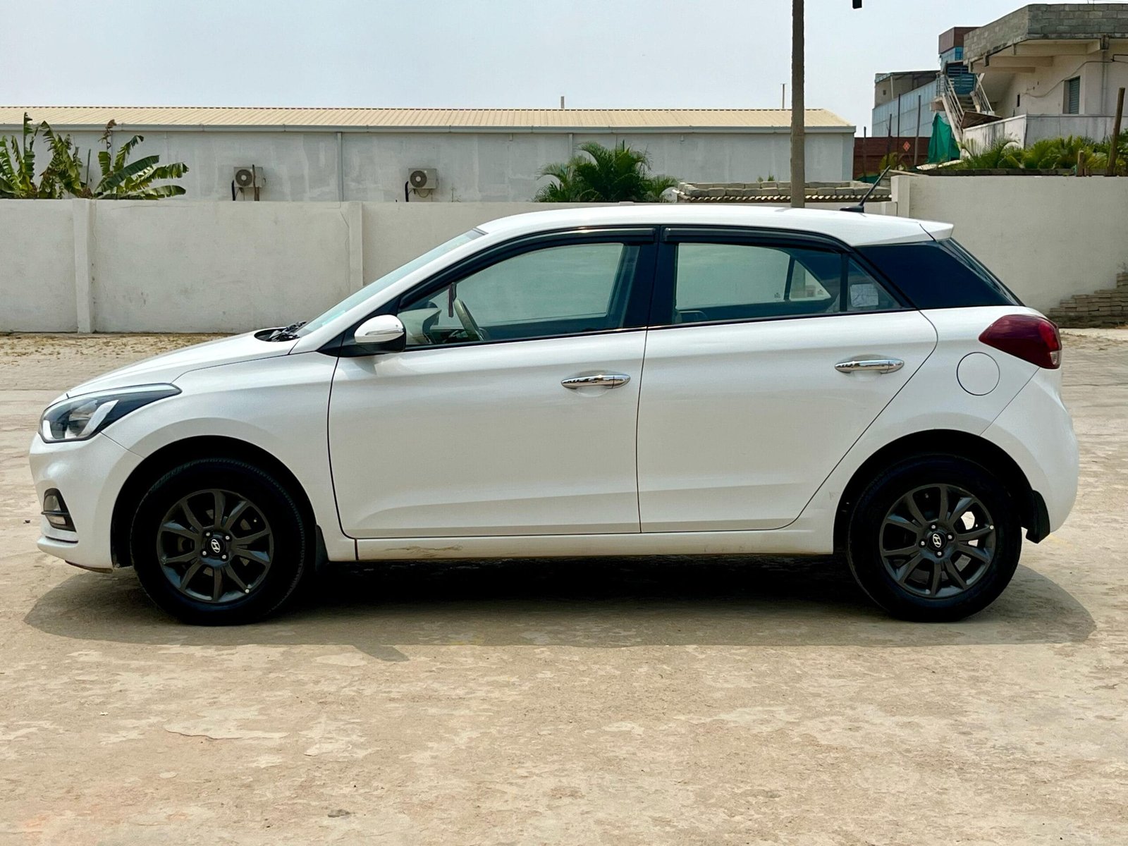 Hyundai i20 Asta CRDI 2018 – Well-Maintained Diesel Hatchback