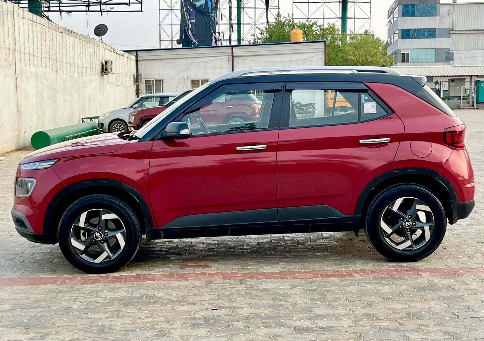 Hyundai Venue 1.0 Turbo GDI DCT SX+ – Top Car For Sale