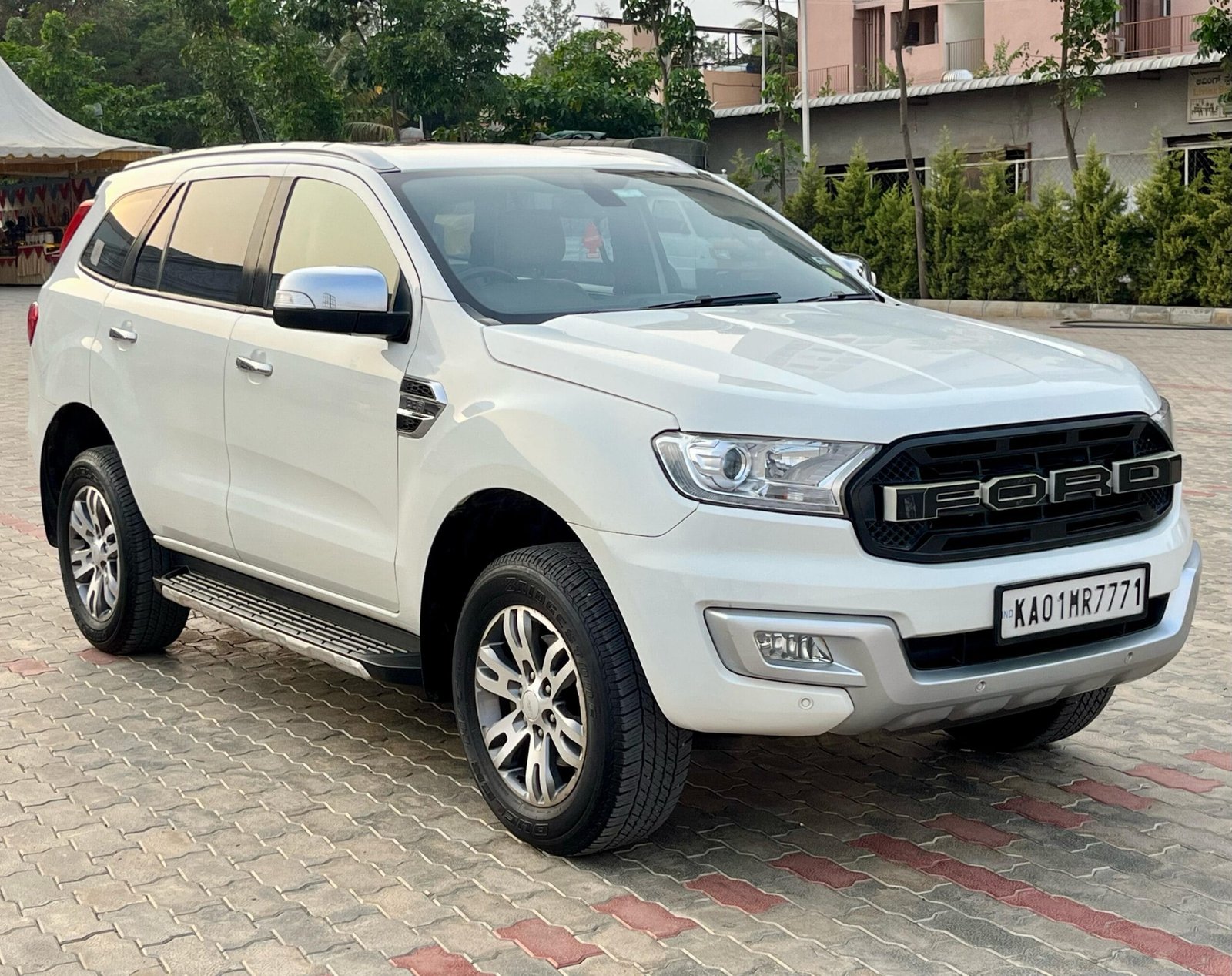 Ford Endeavour 2.2 Titanium AT 2018