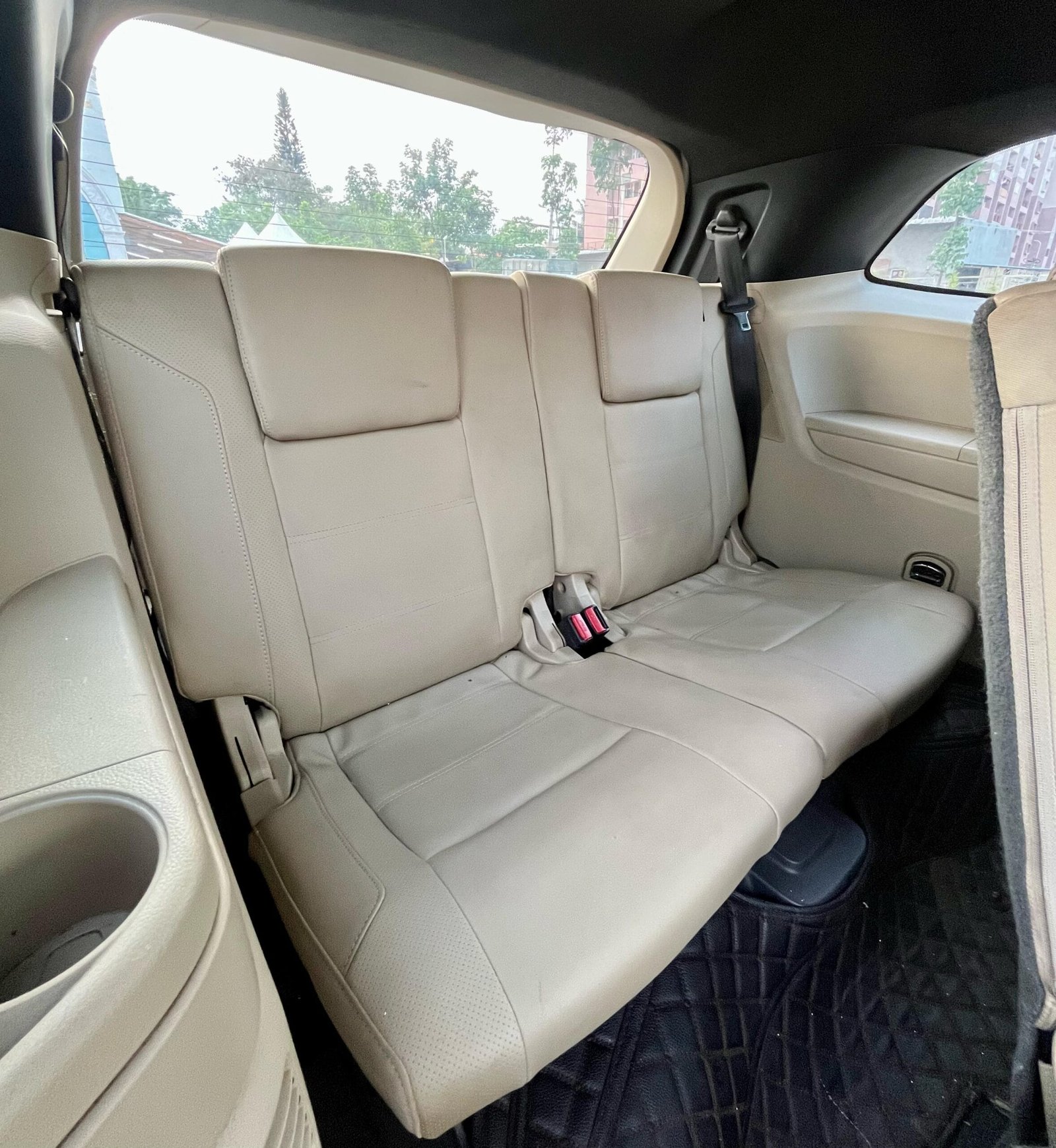 Ford Endeavour 2.2 Titanium AT 2018