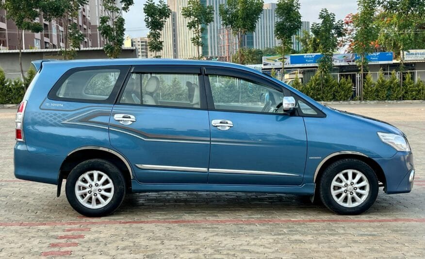 Well Maintained Toyota Innova 2.5 Z Diesel – 2014