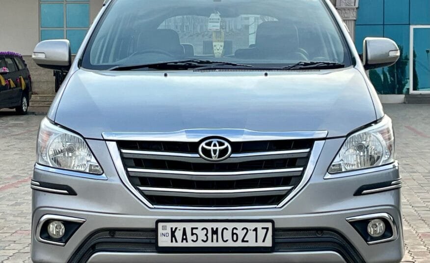 Toyota Innova 2.5 V