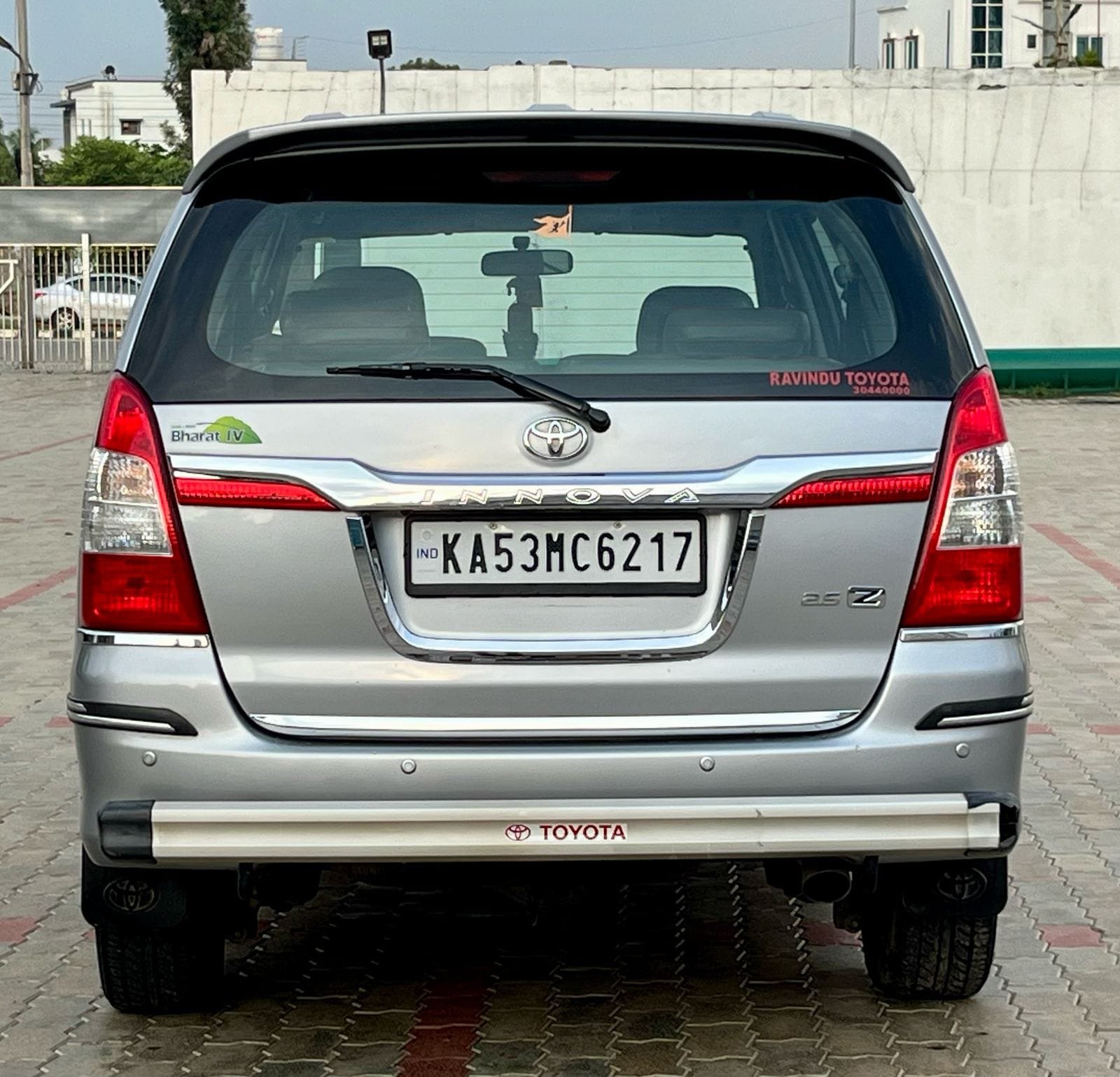 Well-Maintained 2015 Toyota Innova 2.5 V Diesel