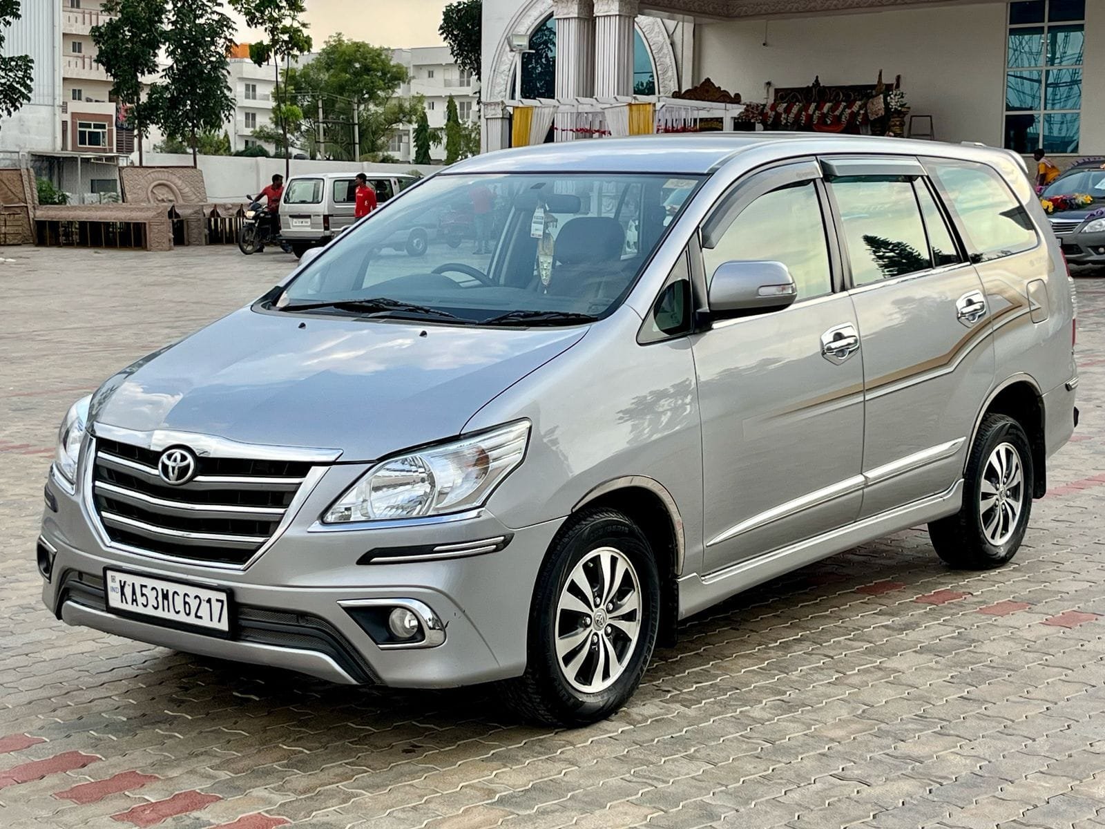 Well-Maintained 2015 Toyota Innova 2.5 V Diesel