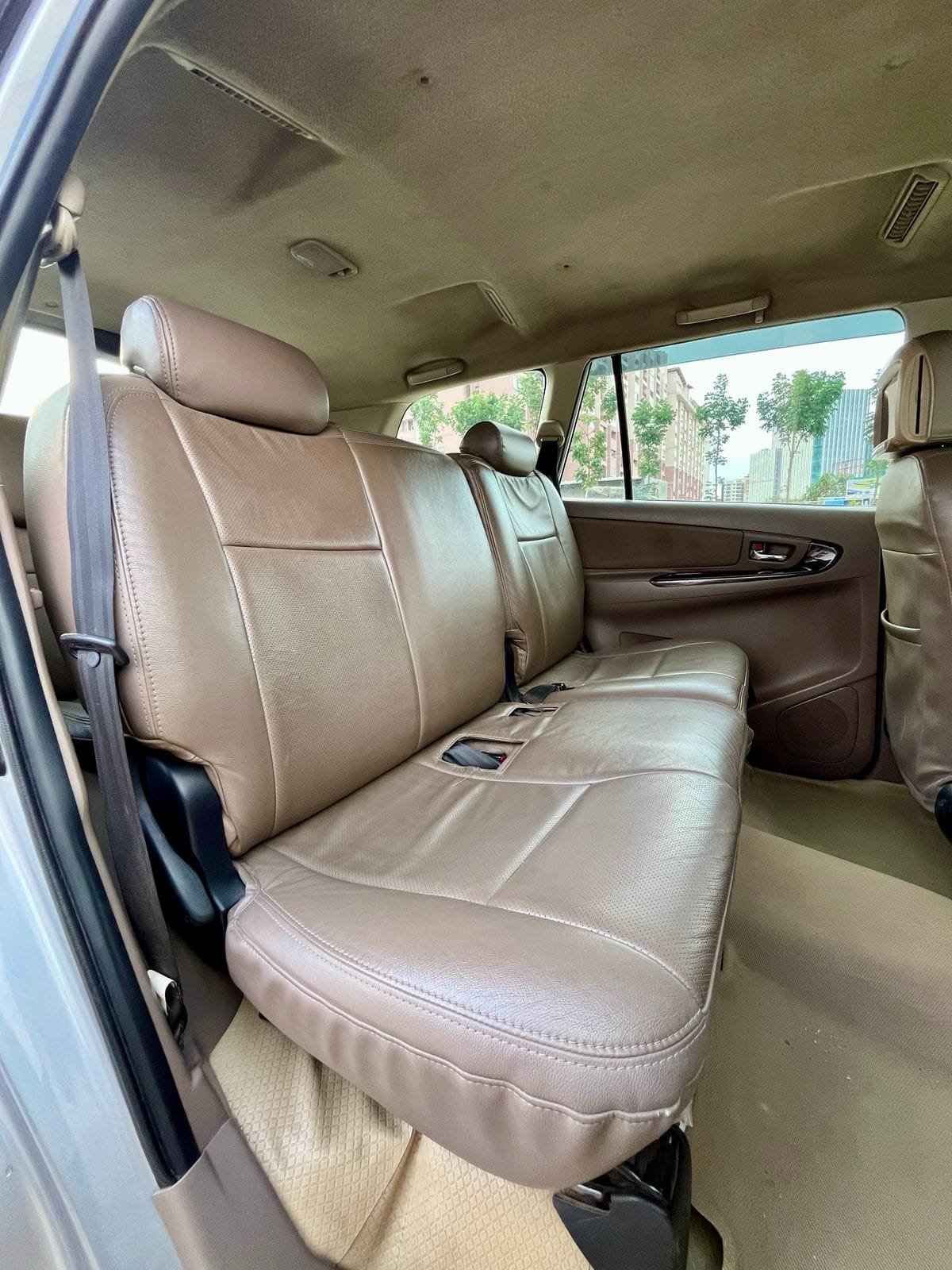 Well-Maintained 2015 Toyota Innova 2.5 V Diesel