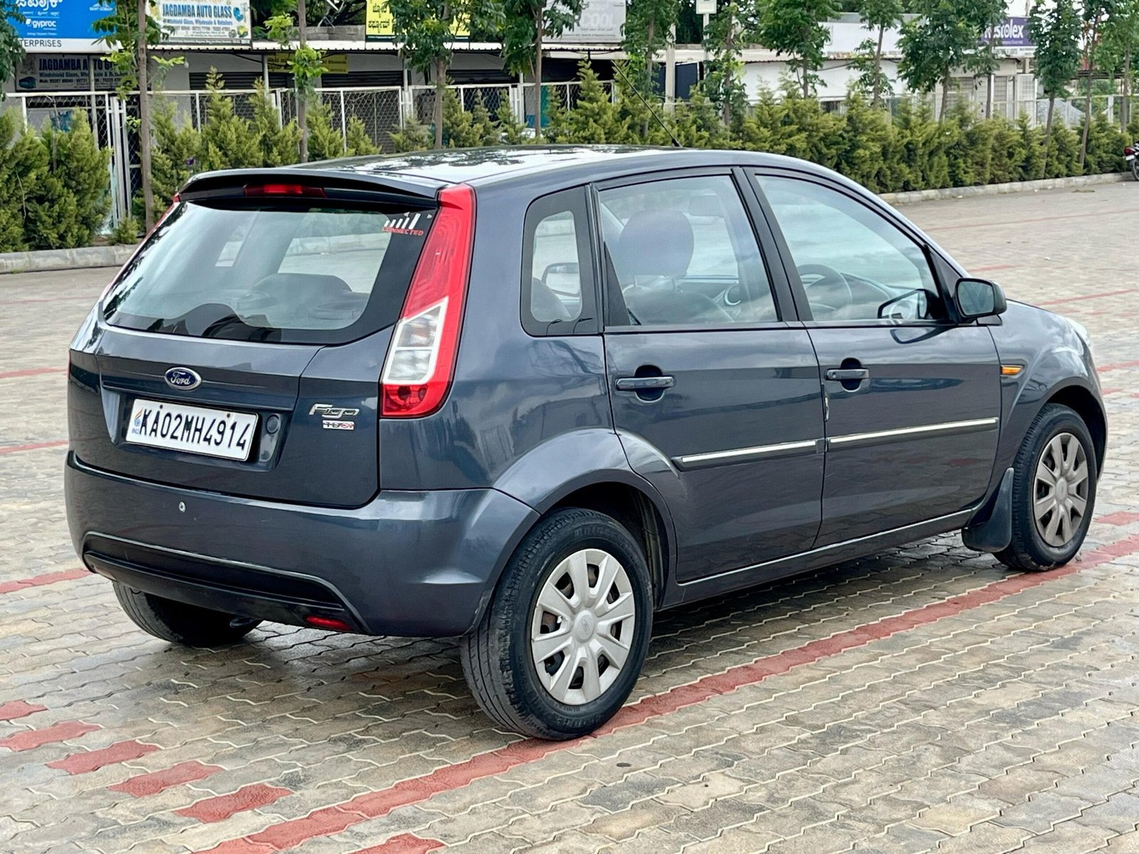 Well-Maintained 2013 Ford Figo 1.4 EXI Diesel for Sale