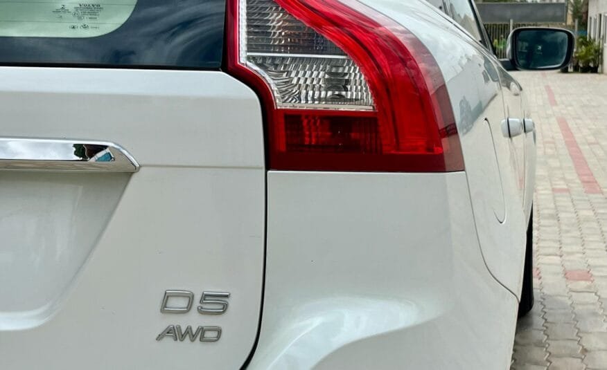 Volvo XC60 D5 AWD 2015 – Top Model