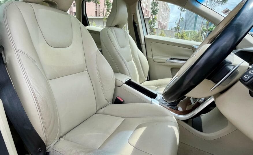 Volvo XC60 D5 AWD 2015 – Top Model