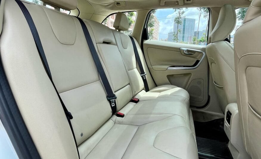 Volvo XC60 D5 AWD 2015 – Top Model