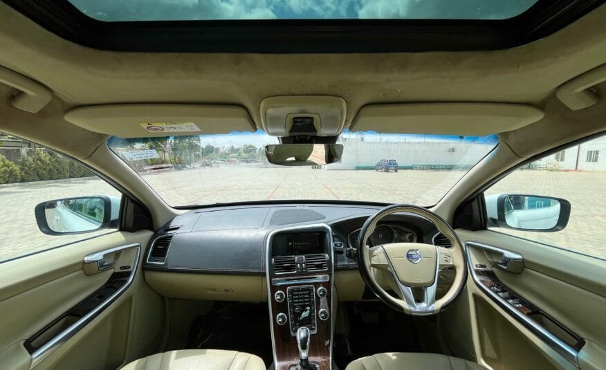 Volvo XC60 D5 AWD 2015 – Top Model