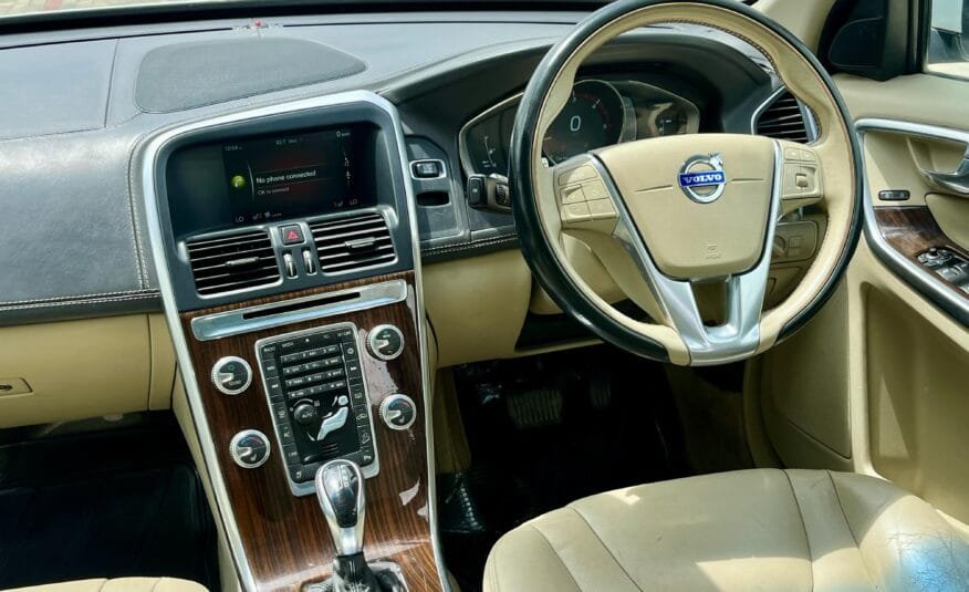 Volvo XC60 D5 AWD 2015 – Top Model