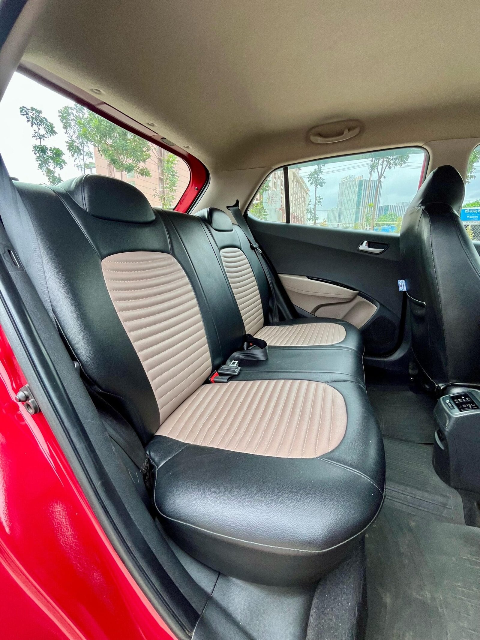 Hyundai Grand i10 Sportz (O) AT