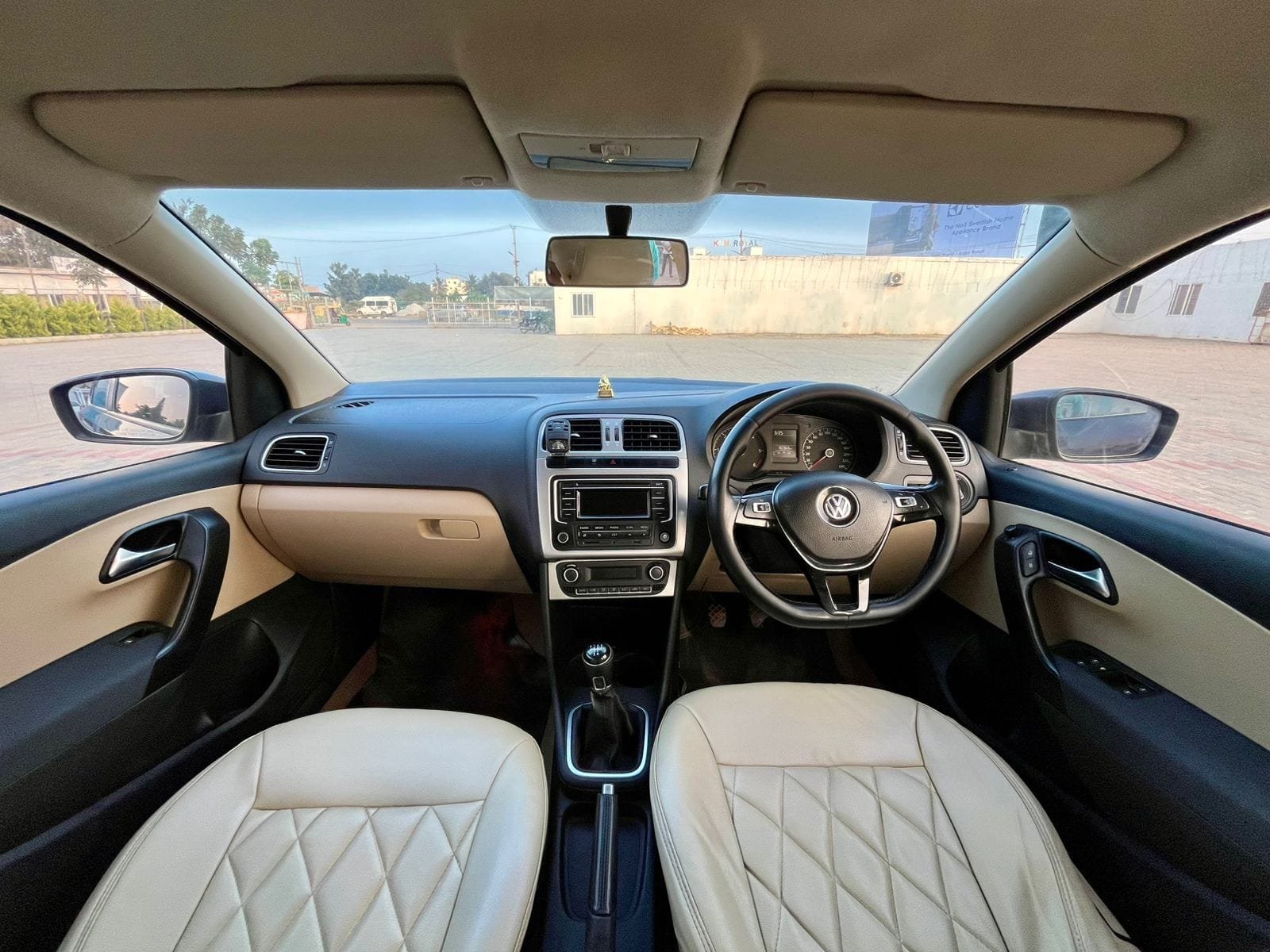 Volkswagen Polo 1.5 TDI Highline 2015 for Sale