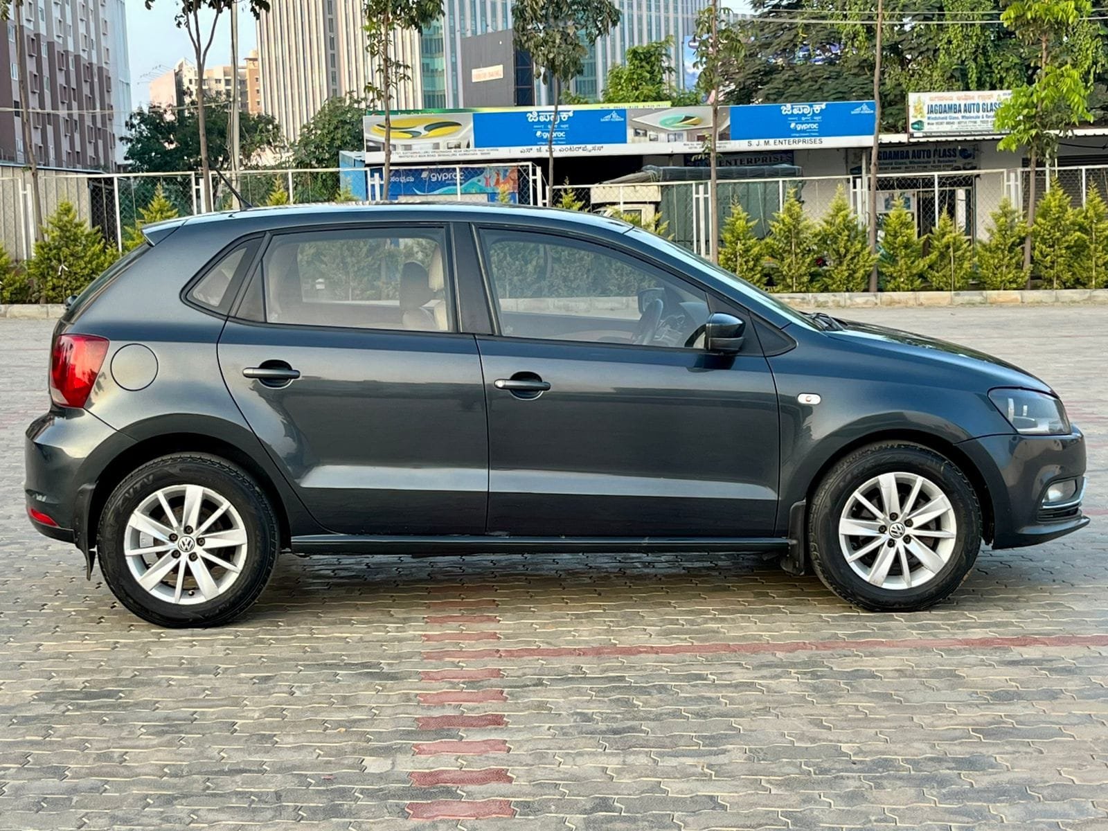 Volkswagen Polo 1.5 TDI Highline 2015 for Sale