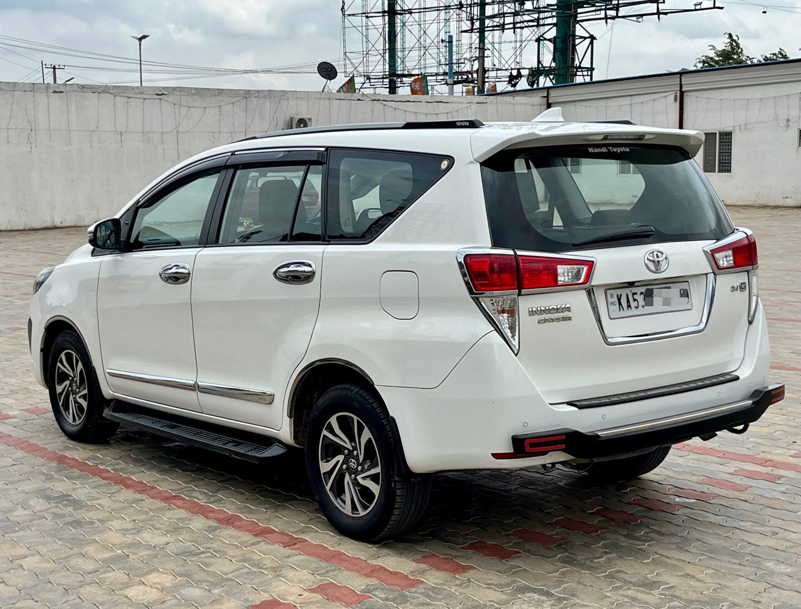 Toyota Innova Crysta 2.4 G Automatic 2021 for Sale