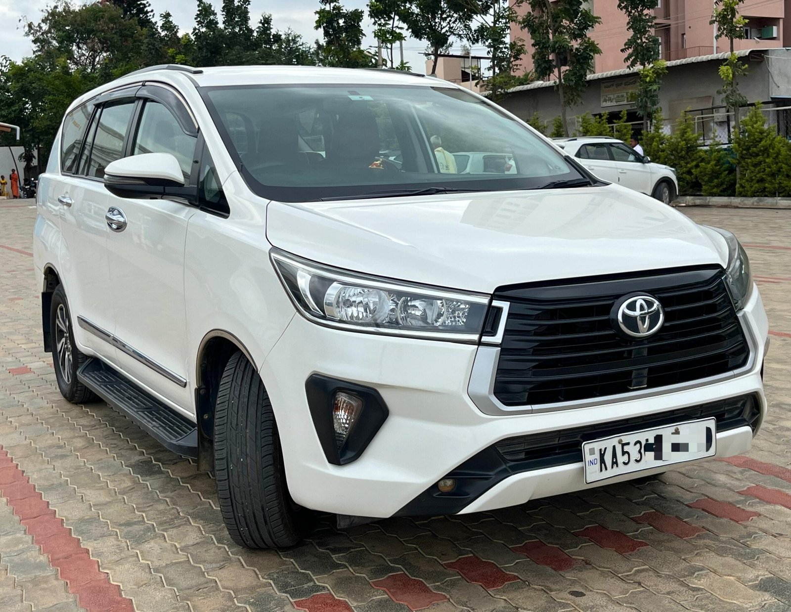 Toyota Innova Crysta 2.4 G Automatic 2021 for Sale