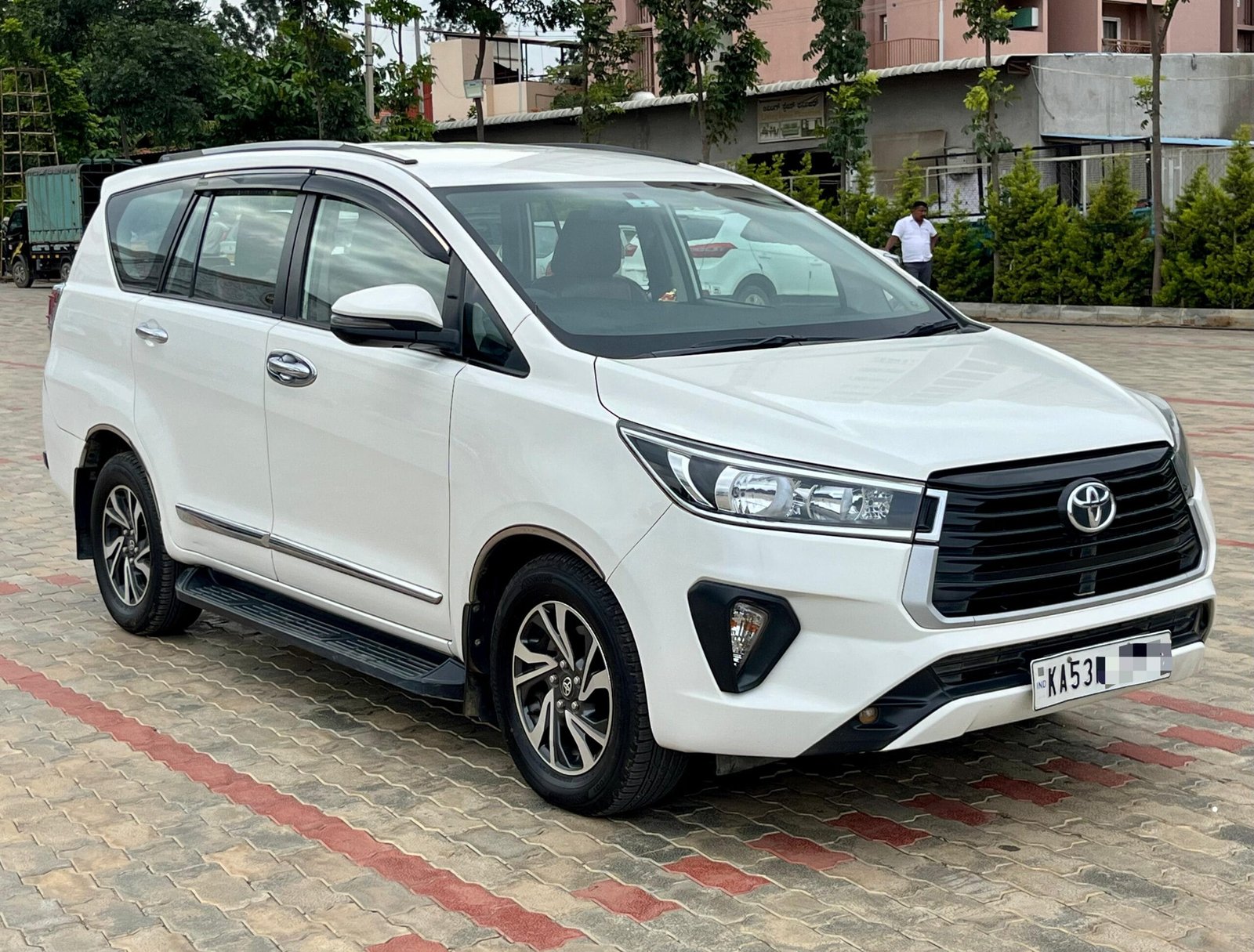 Toyota Innova Crysta 2.4 G Automatic 2021 for Sale