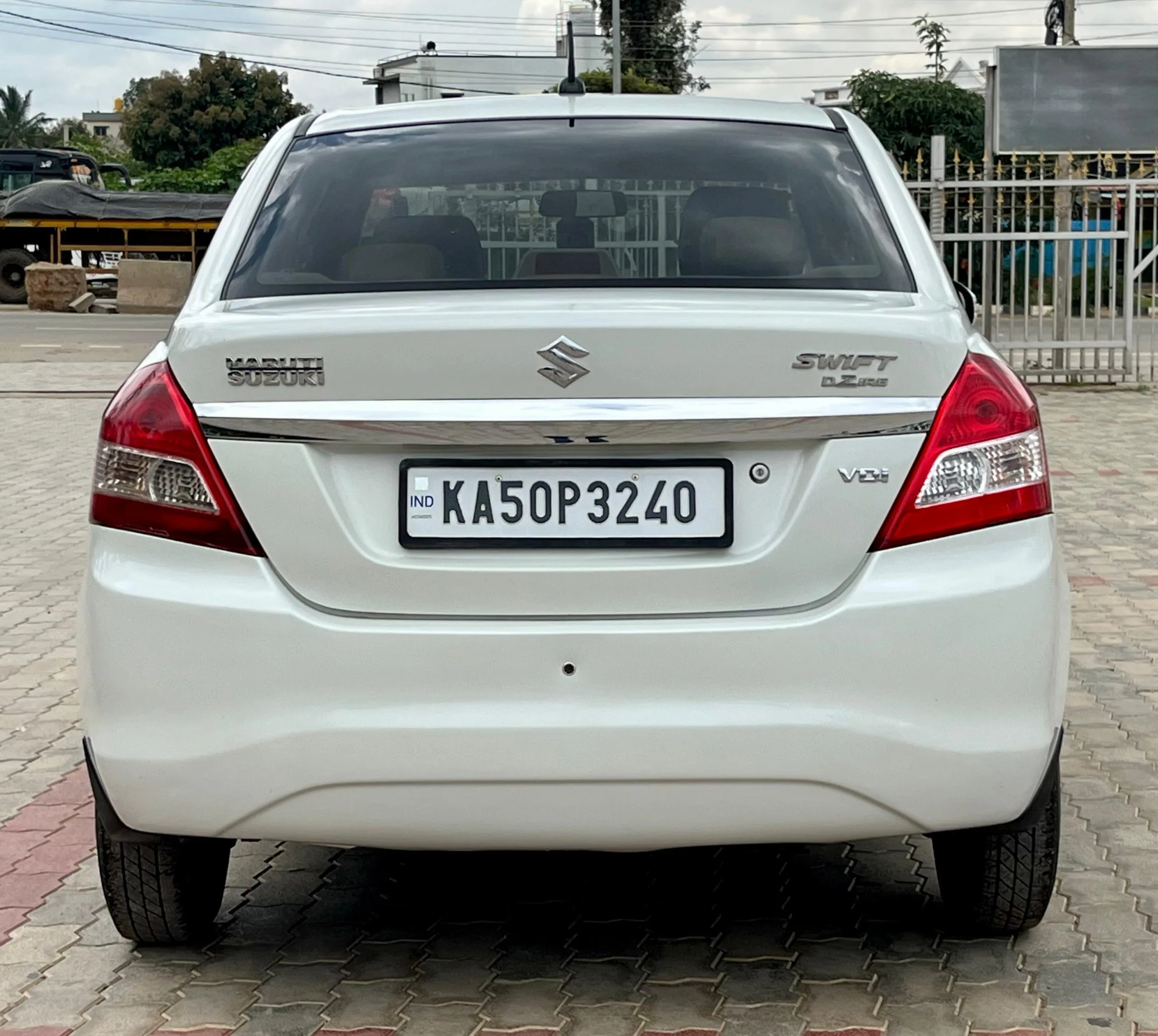 Maruti Suzuki Swift Dzire VDI