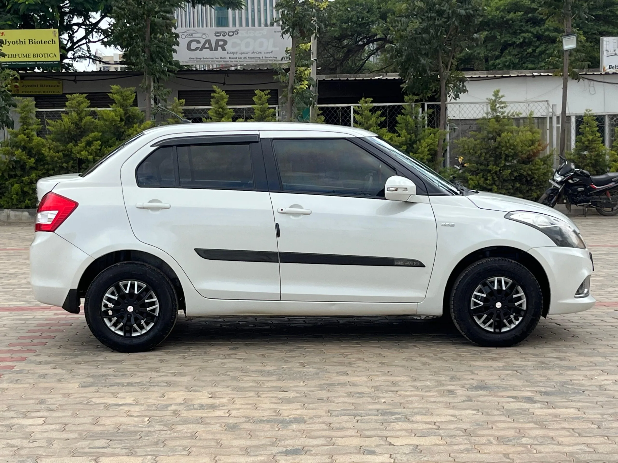 2015 Maruti Suzuki Swift Dzire VDI for Sale