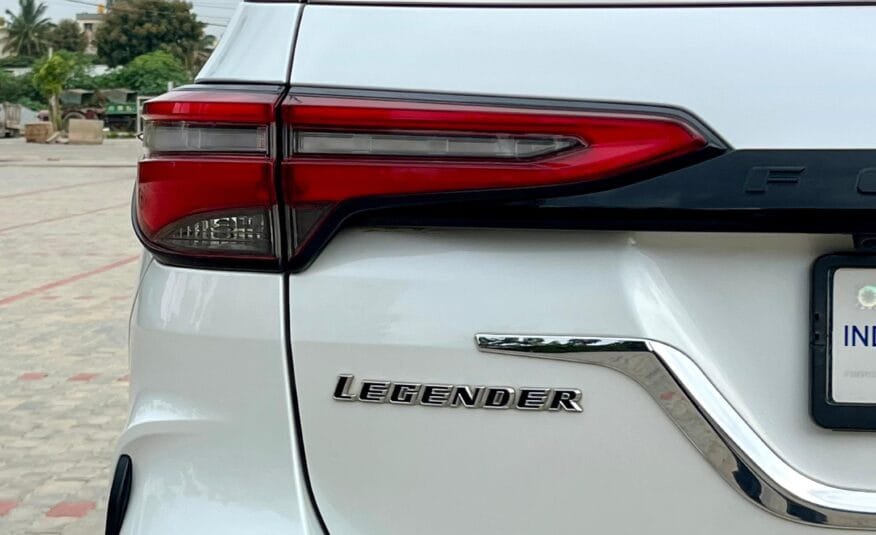 Toyota Fortuner Legender AT 2024 – Premium