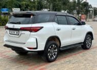 Toyota Fortuner Legender AT 2024 – Premium