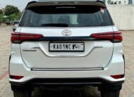 Toyota Fortuner Legender AT 2024 – Premium