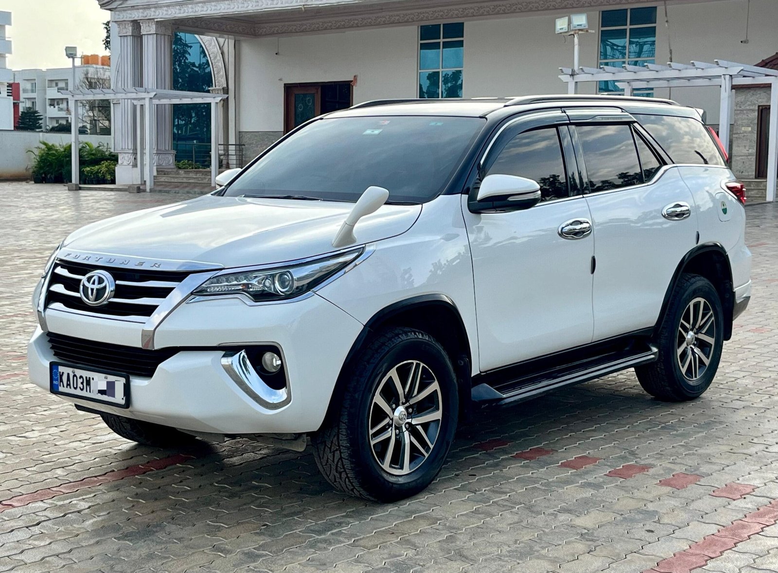 Toyota Fortuner Sigma 4 4×4 2017 – A Powerful SUV
