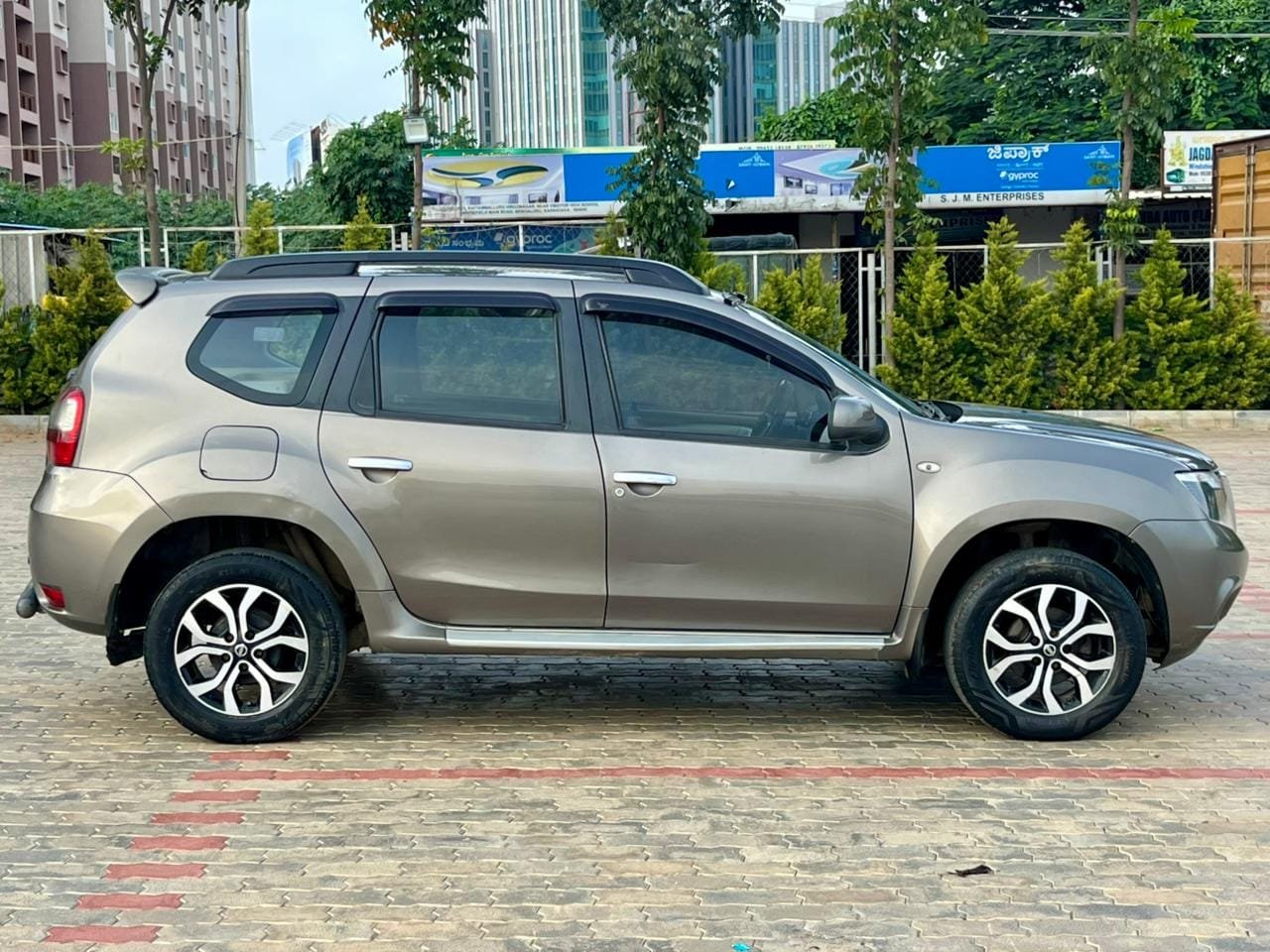 Nissan Terrano XL DCI 2015