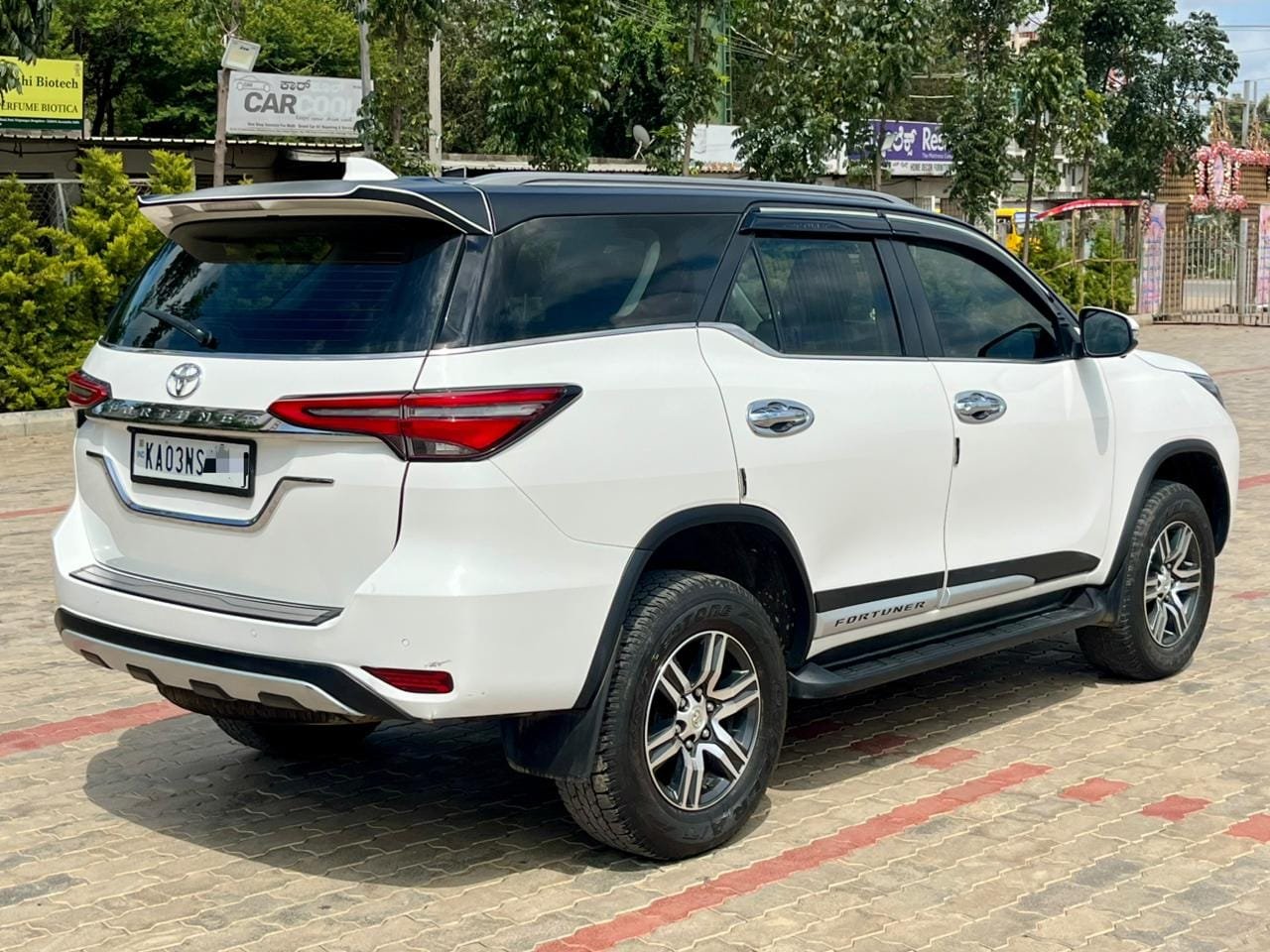 Toyota Fortuner MT 4×2 – A Symbol of Power