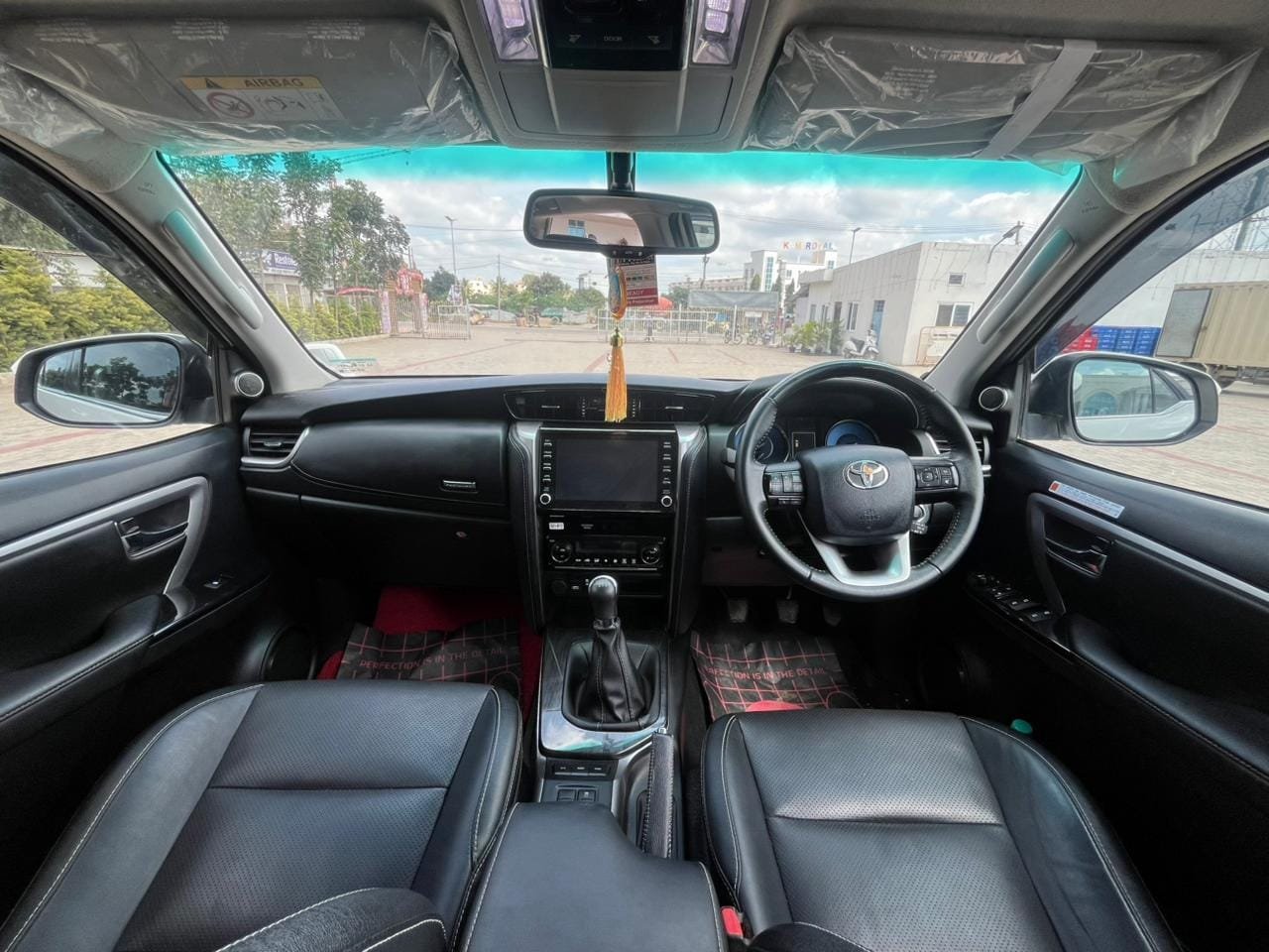 Toyota Fortuner MT 4×2 – A Symbol of Power