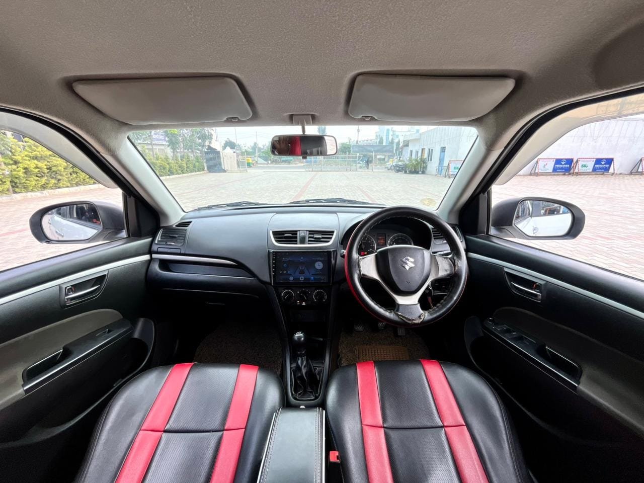 Maruti Suzuki New Swift VXI Glory Edition 2016