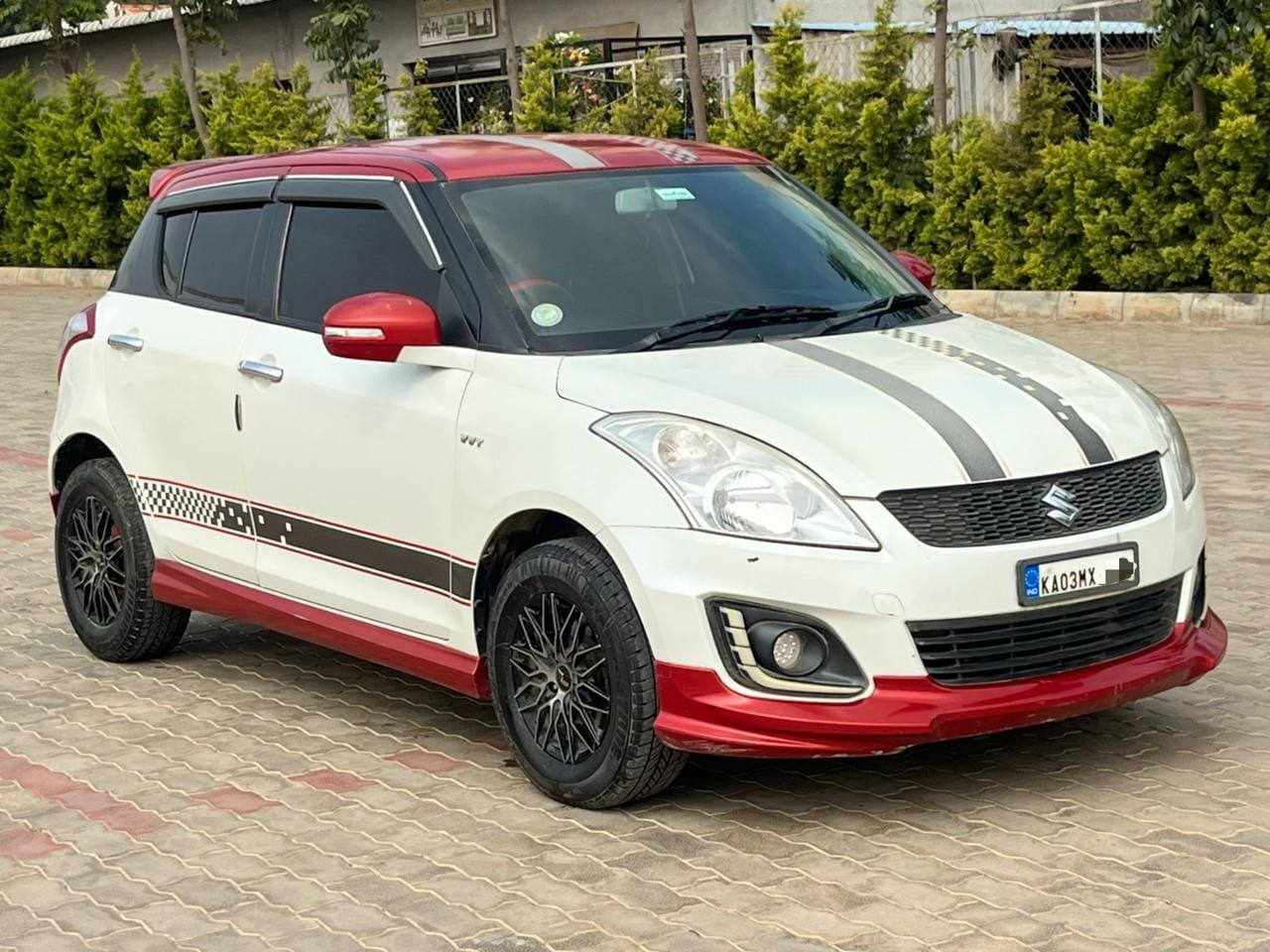 Maruti Suzuki New Swift VXI Glory Edition 2016