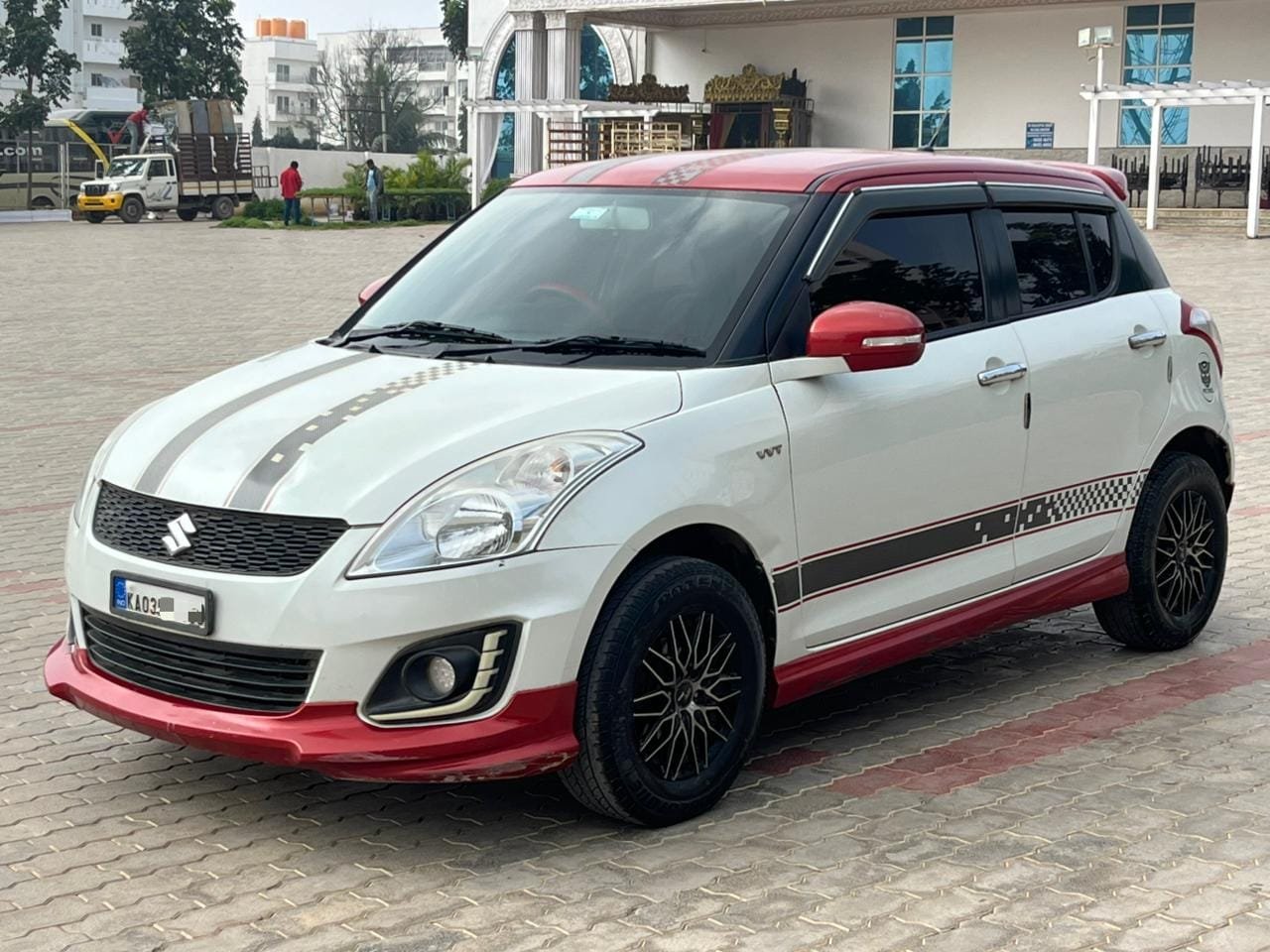 Maruti Suzuki New Swift VXI Glory Edition 2016
