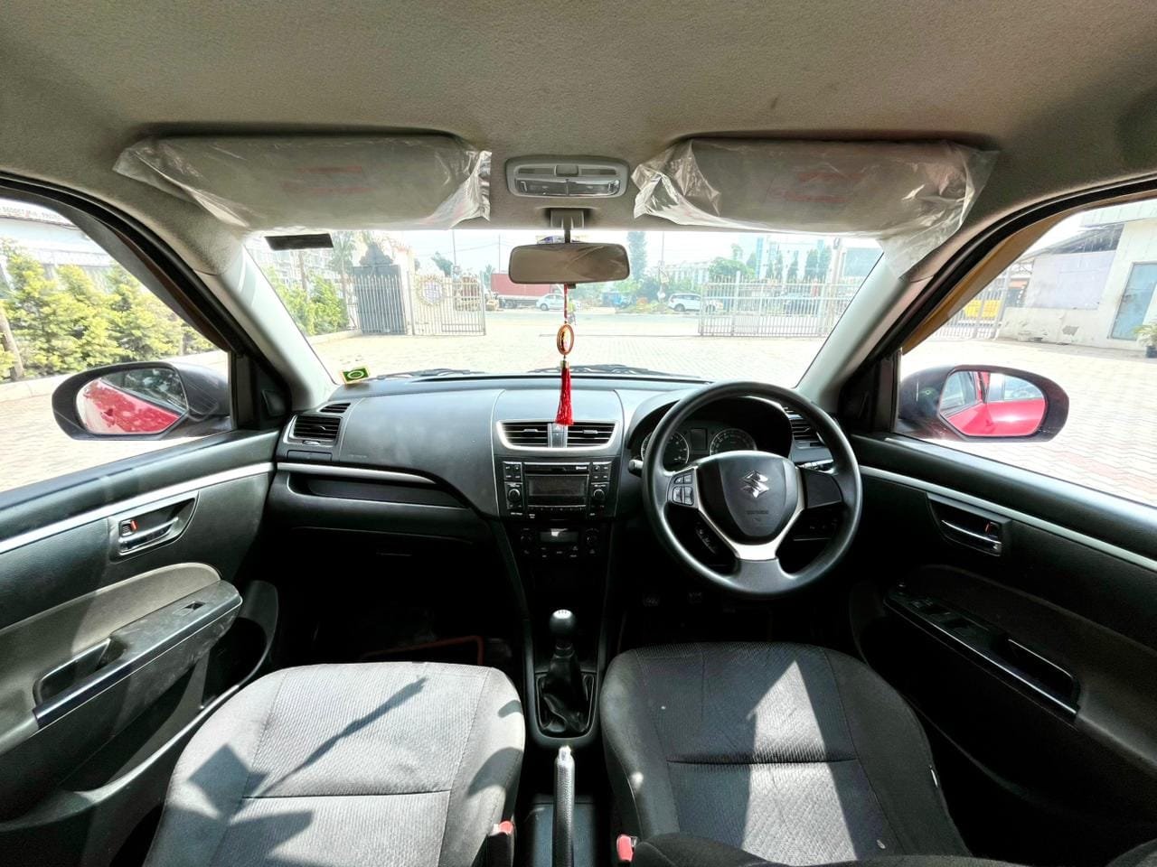Maruti Suzuki Swift ZXI 2017 – Excellent Condition