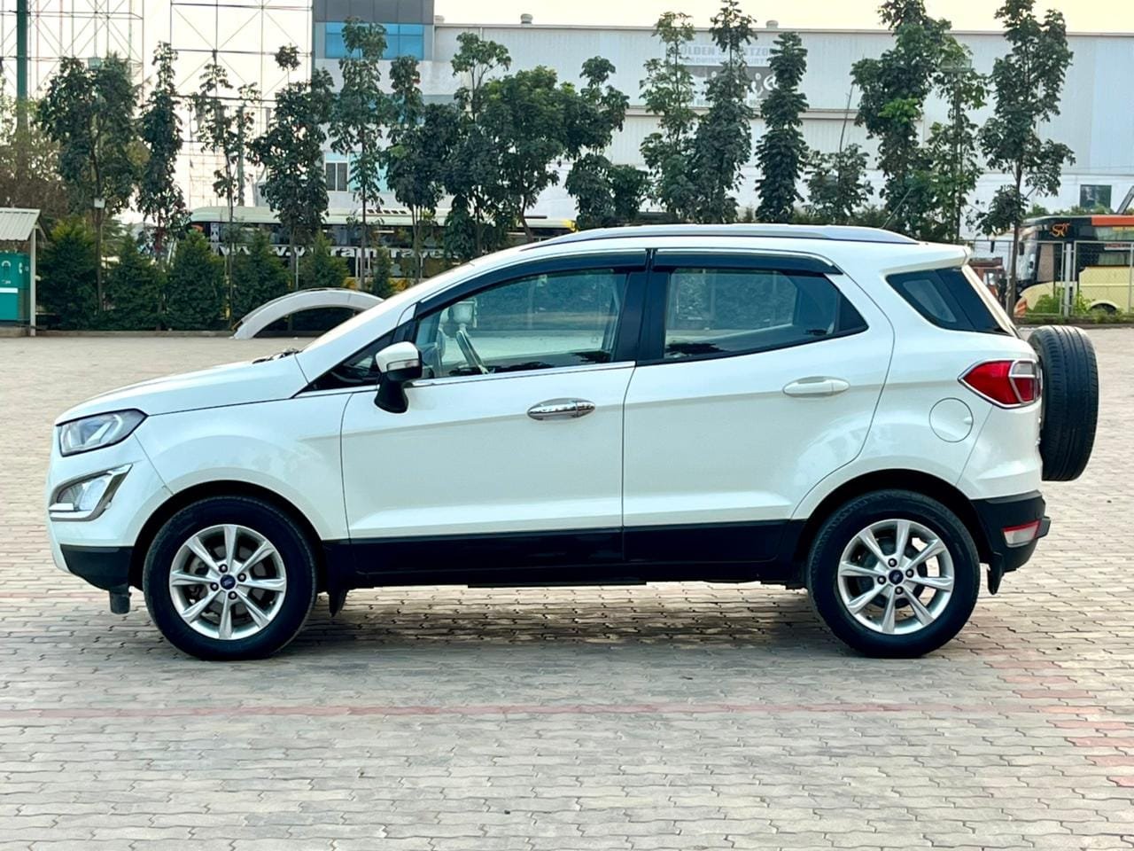 Ford Ecosport 1.5 Diesel Titanium MT – Best Used Car