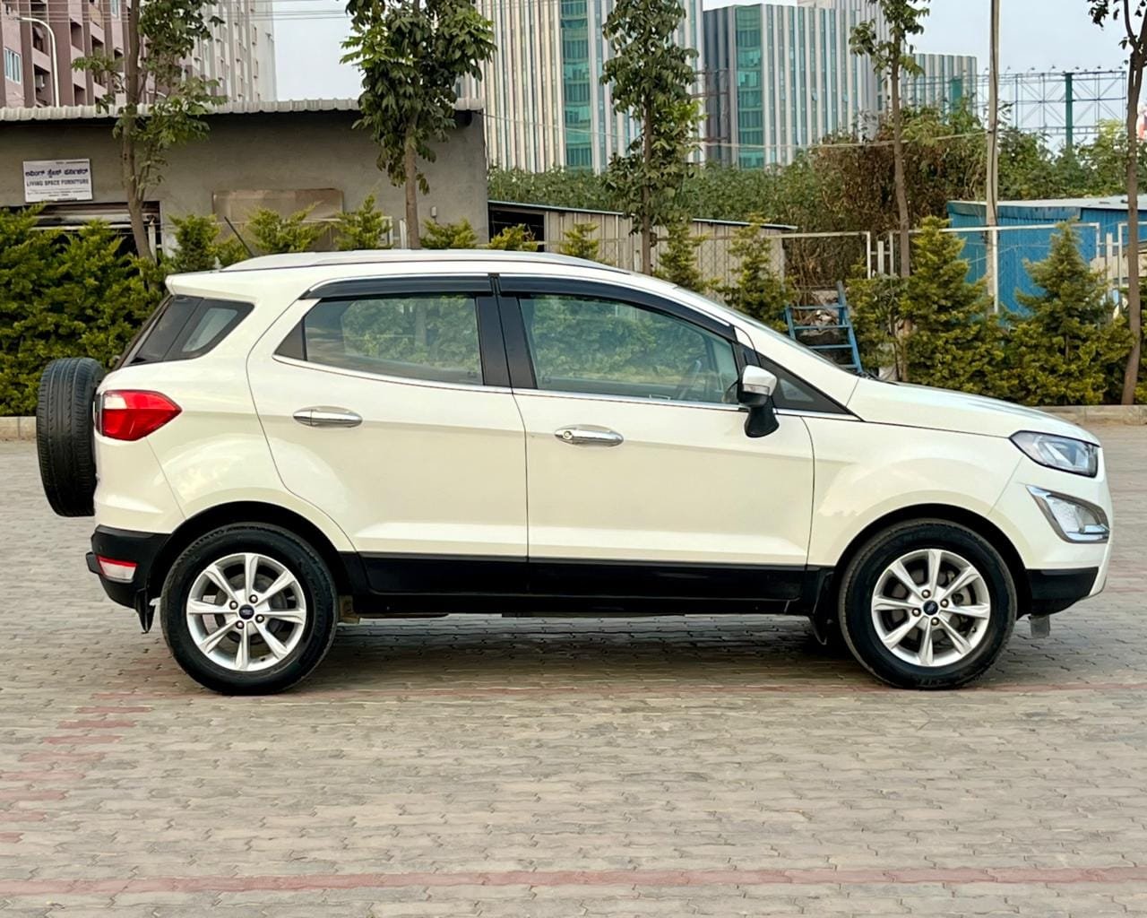 Ford Ecosport 1.5 Diesel Titanium MT – Best Used Car