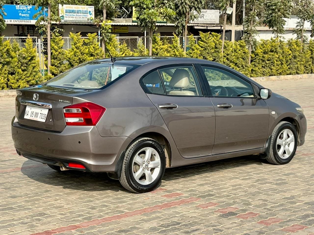 Honda City 1.5 AT V Petrol 2013